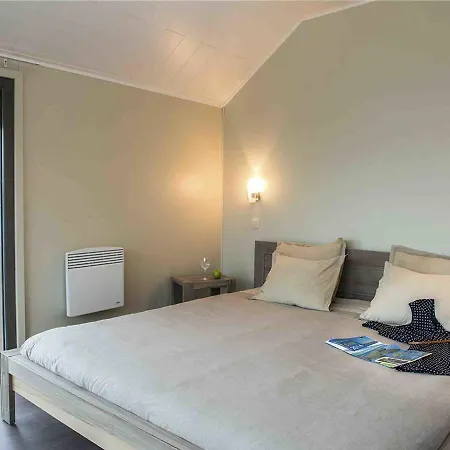 Domaine Golden Lakes Village 3 빌라 Boussu-lez-Walcourt