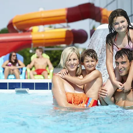 Domaine Golden Lakes Village 3 *