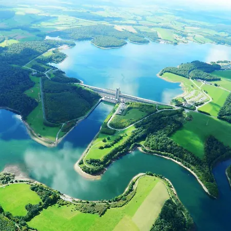 빌라 Domaine Golden Lakes Village 3 *